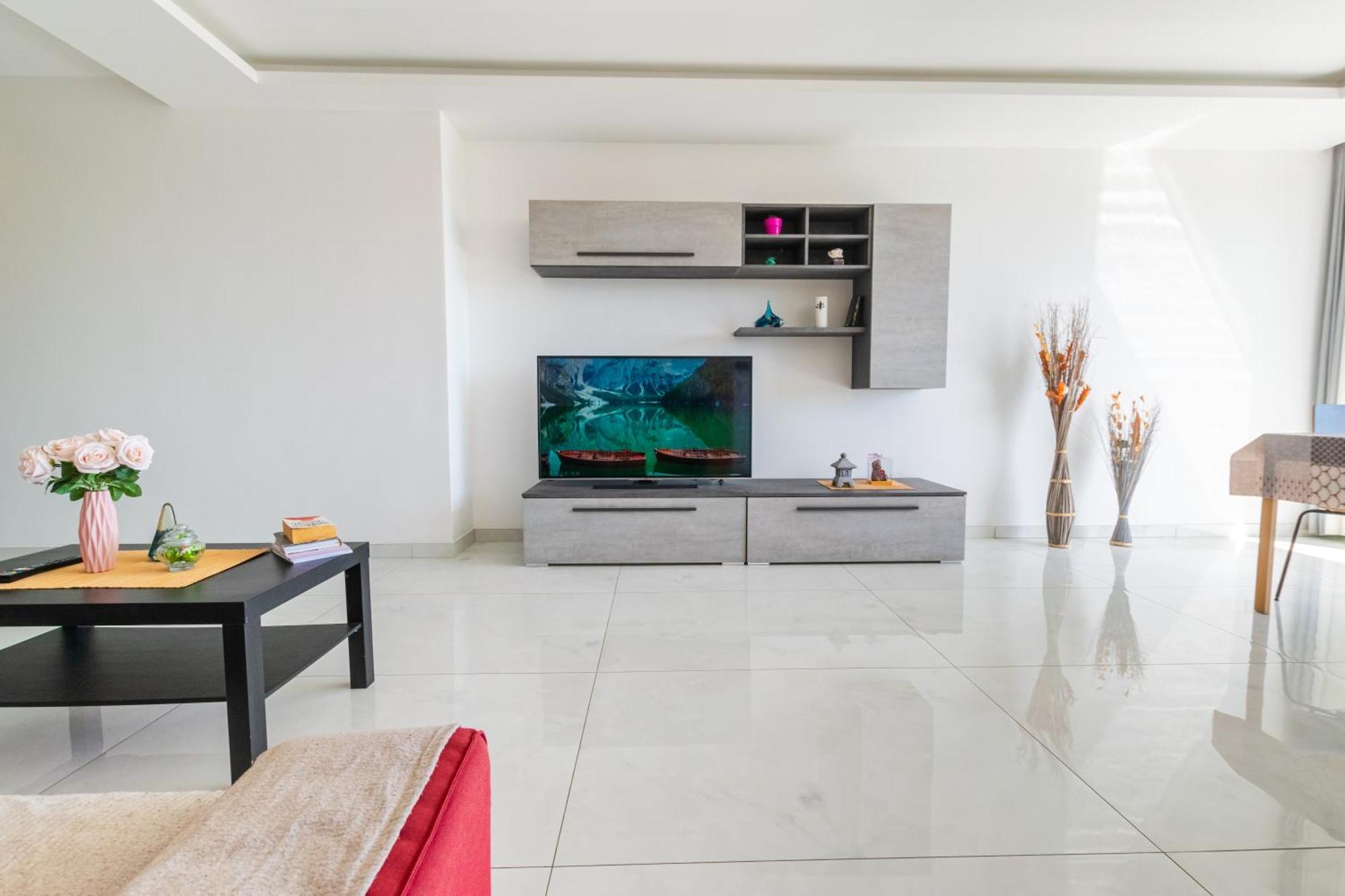 New Spacious Apartment With Amazing View Bugibba 세인트폴스베이 외부 사진